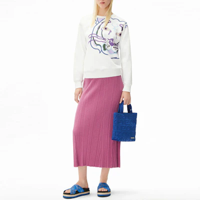 (Women) Kenzo SS22 White Graphic Print Crewneck Sweatshirt Long Sleeve FC52SW8494MO-18 Lookbook (Women) Kenzo SS22 White Graphic Print Crewneck Sweatshirt Long Sleeve FC52SW8494MO-18