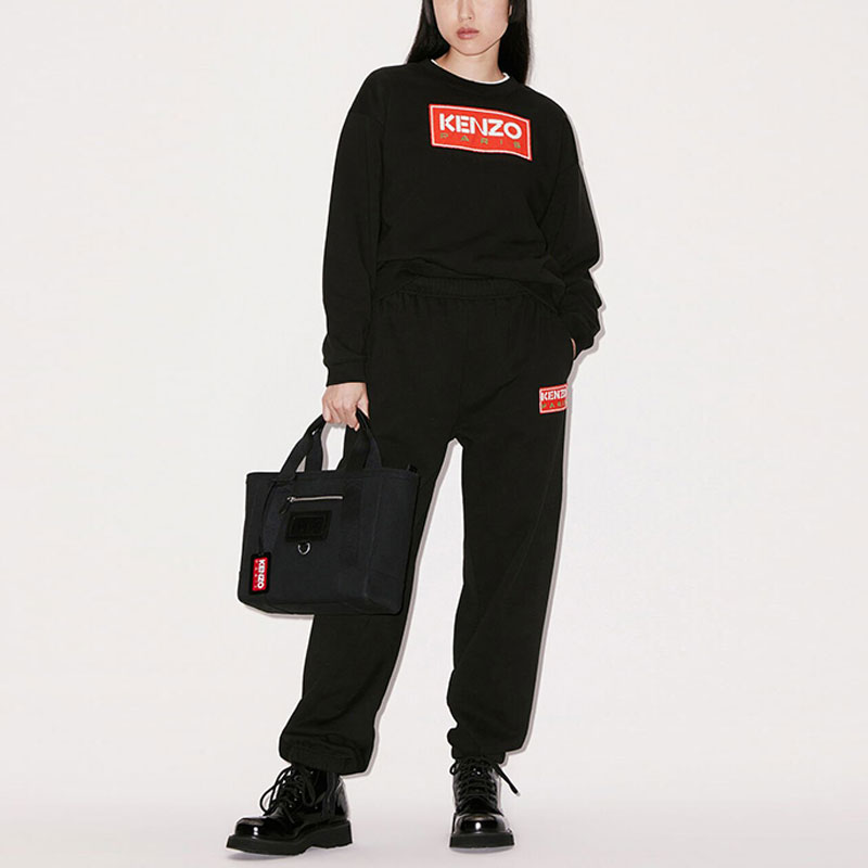 Shop (Women) KENZO SS23  Black Crewneck Sweatshirt with Letter Logo Print. FD52SW0384MF-99