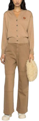 (W) Cárdigan Marrón KENZO SS23 con Escote en V y Botones, Logo con Insignia. FD52CA3833LB87 Shop (W) Cárdigan Marrón KENZO SS23 con Escote en V y Botones, Logo con Insignia. FD52CA3833LB87