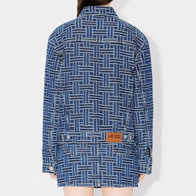 (Women) KENZO SS24 Logo Denim Jacket in Mid Stone Blue. FE62DV2486J3-DS Sizing (Women) KENZO SS24 Logo Denim Jacket in Mid Stone Blue. FE62DV2486J3-DS