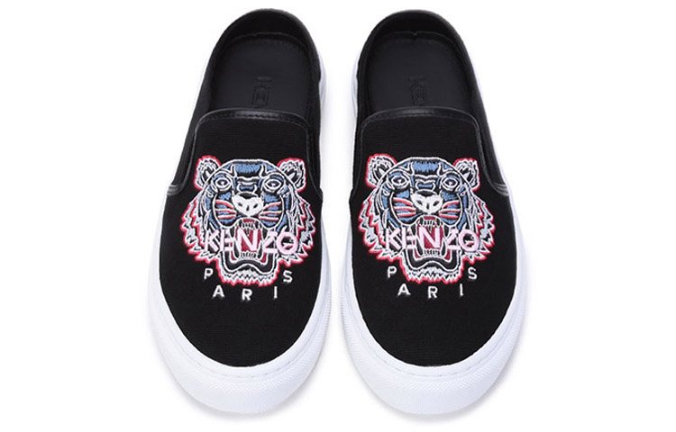 Shop KENZO 高田賢三 虎頭刺繡布料穆勒拖鞋 女款 黑色