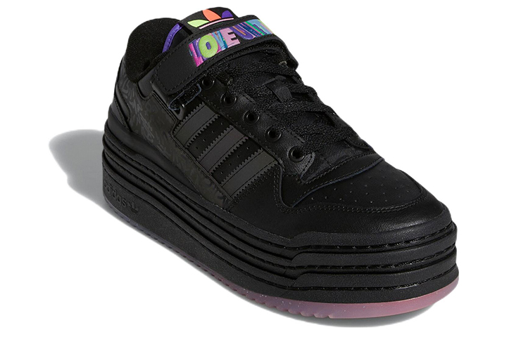 Lookbook (W) Kris Andrew Small x adidas Forum Triple Platform Rendah 'Pride' GX6396