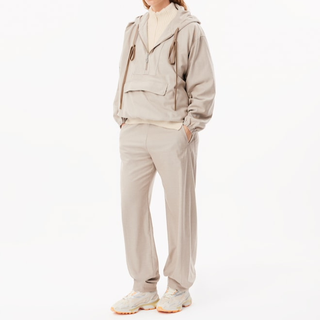 Lookbook (W) ラコステ ホワイト ハイネック ラグランスリーブ セーター. AF2528-70V