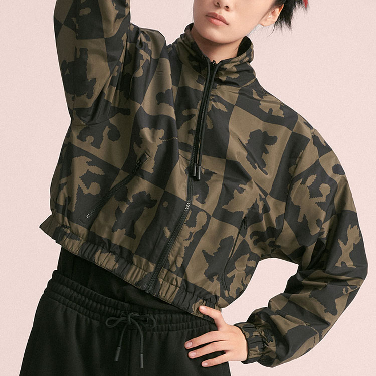 Purchase (Women) Lacoste SS23 Green Jacket with Rabbit Print and Zipper BF7388-Y2I