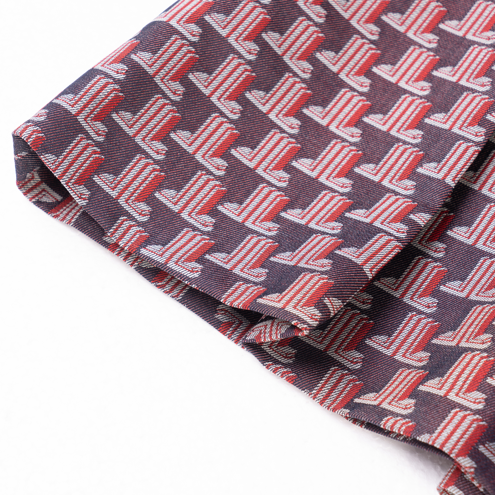 Shop (W) 랑방 SS22 밝은 레드 플리츠 프린트 캐주얼 쇼츠. RW-TR0015-5190-P22