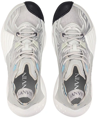 蘭蔻 Flash-X 網布 繫帶 減震 低幫 運動休閒鞋 女款 銀色 Lookbook 蘭蔻 Flash-X 網布 繫帶 減震 低幫 運動休閒鞋 女款 銀色