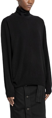 (W) Lemaire Baju Sejuk Leher Tinggi Oversized Hitam Rekaan Kosong Minimalis. TO1083LK1014-BK999 Shop (W) Lemaire Baju Sejuk Leher Tinggi Oversized Hitam Rekaan Kosong Minimalis. TO1083LK1014-BK999