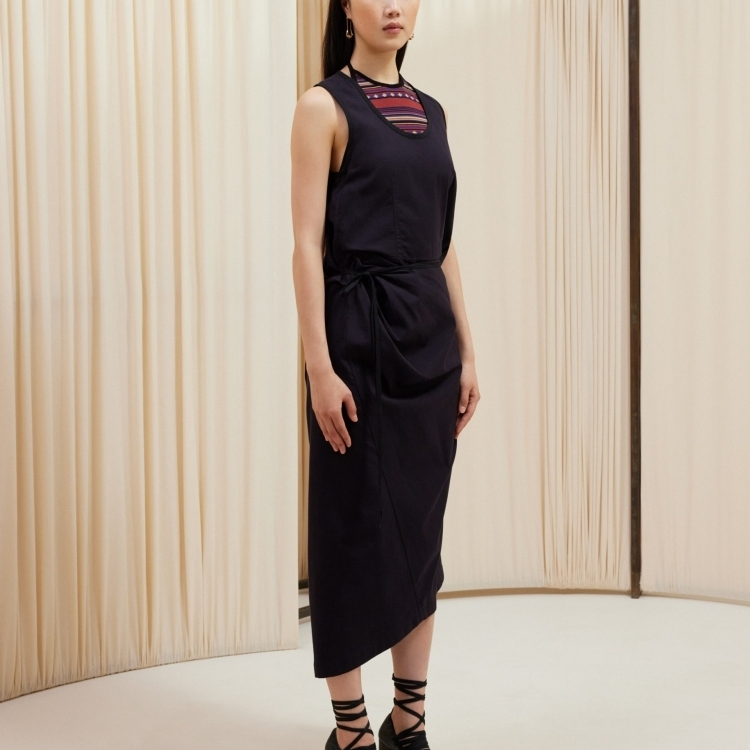 Lookbook (W) Lemaire 細腰帶U領無袖洋裝午夜藍復古風格 DR1053 LF1253BL803