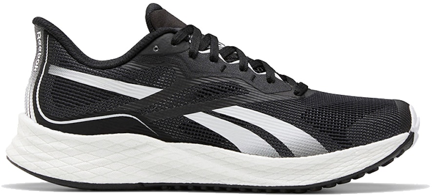 (W) Les Mills x Reebok Floatride Energy 3 'Hitam Putih' FX8652 Order (W) Les Mills x Reebok Floatride Energy 3 'Hitam Putih' FX8652