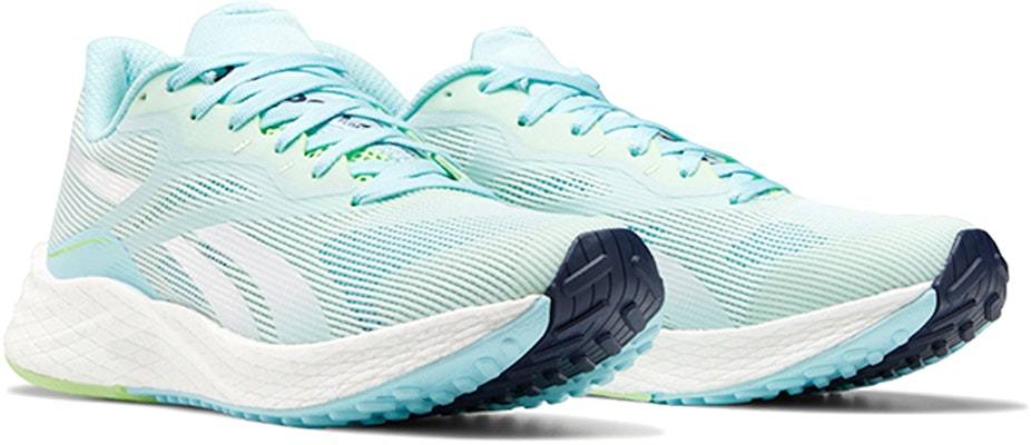 (W) Les Mills x Reebok Floatride Energy 3 'Digital Glow' Sepatu Olahraga FW9632 Lookbook (W) Les Mills x Reebok Floatride Energy 3 'Digital Glow' Sepatu Olahraga FW9632