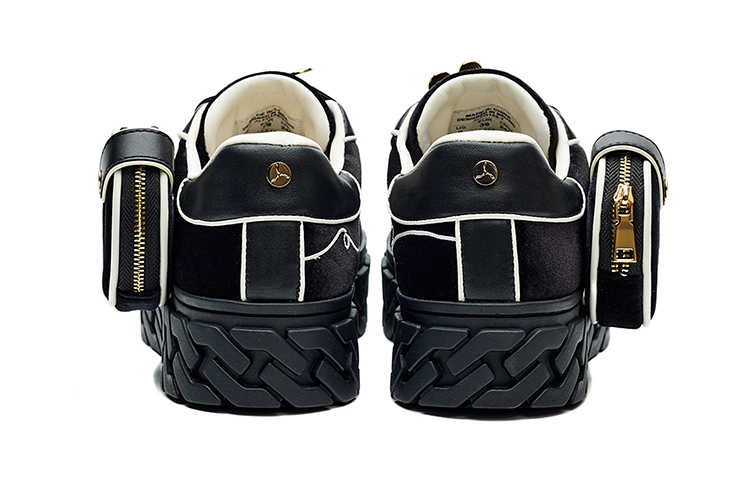 Purchase (W) Li-Ning 1990 'Mickey Mouse Retro Chunky Low-Top Hitam' ALFR152-1