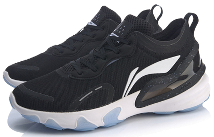 Lookbook (W) Li-Ning Arashi Plus ''Schwarz Weiß'' ARHP204-2