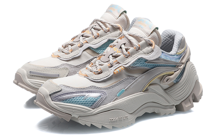 Lookbook (W) Li-Ning Aurora SkyWalker Y2K Paris Fashion Week 'Abu Abu Biru' AGCQ106-2
