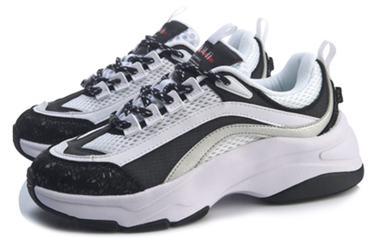 Lookbook (W) 리닝 오로라 윈드워커 '블랙 화이트 그레이' (Li-Ning Aurora WindWalker 'Black White Gray') AGCP108-5