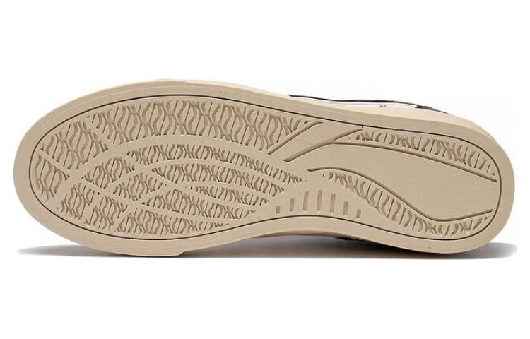 Shop 迪士尼 OSWALD x Li-Ning 惟吾 180 耐磨透氣 低幫 板鞋 女款 白黑