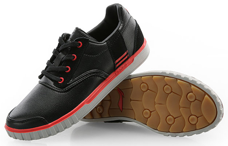 Lookbook (W) Kasut Papan Li-Ning 'Hitam Jingga' AHTG012-1