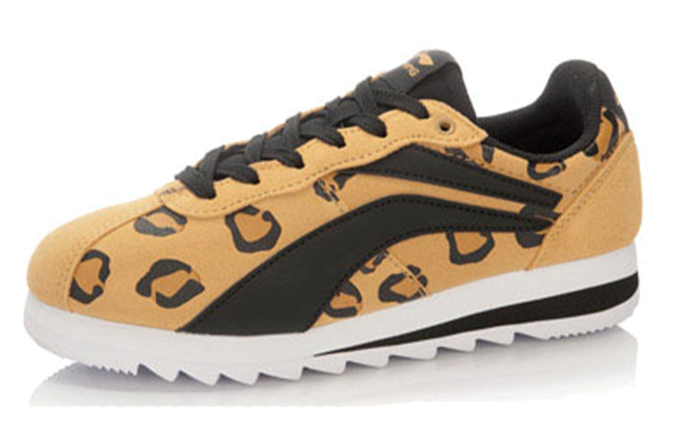 Lookbook (W) Li-Ning Kasual Selesa Rendah 'Kuning Hitam' ARCL032-3