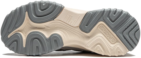 (W) Li-Ning Kasual Rendah 'Abu Permukaan Bulan' AGCU190-4 Sizing (W) Li-Ning Kasual Rendah 'Abu Permukaan Bulan' AGCU190-4