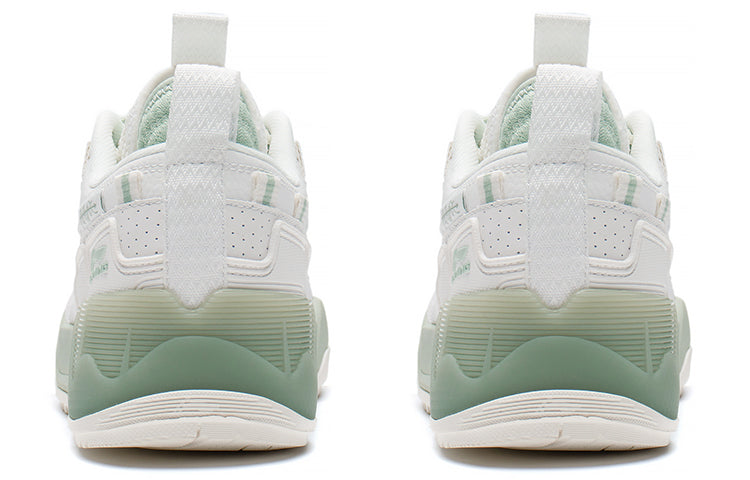 Shop (Women) Li-Ning CF Flash Star 1.5 'White Light Green' AGCS058-1
