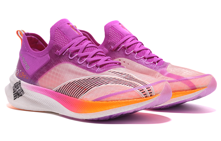 Lookbook (W) Li-Ning Challenger ''Lila Weiß'' ARMQ018-1