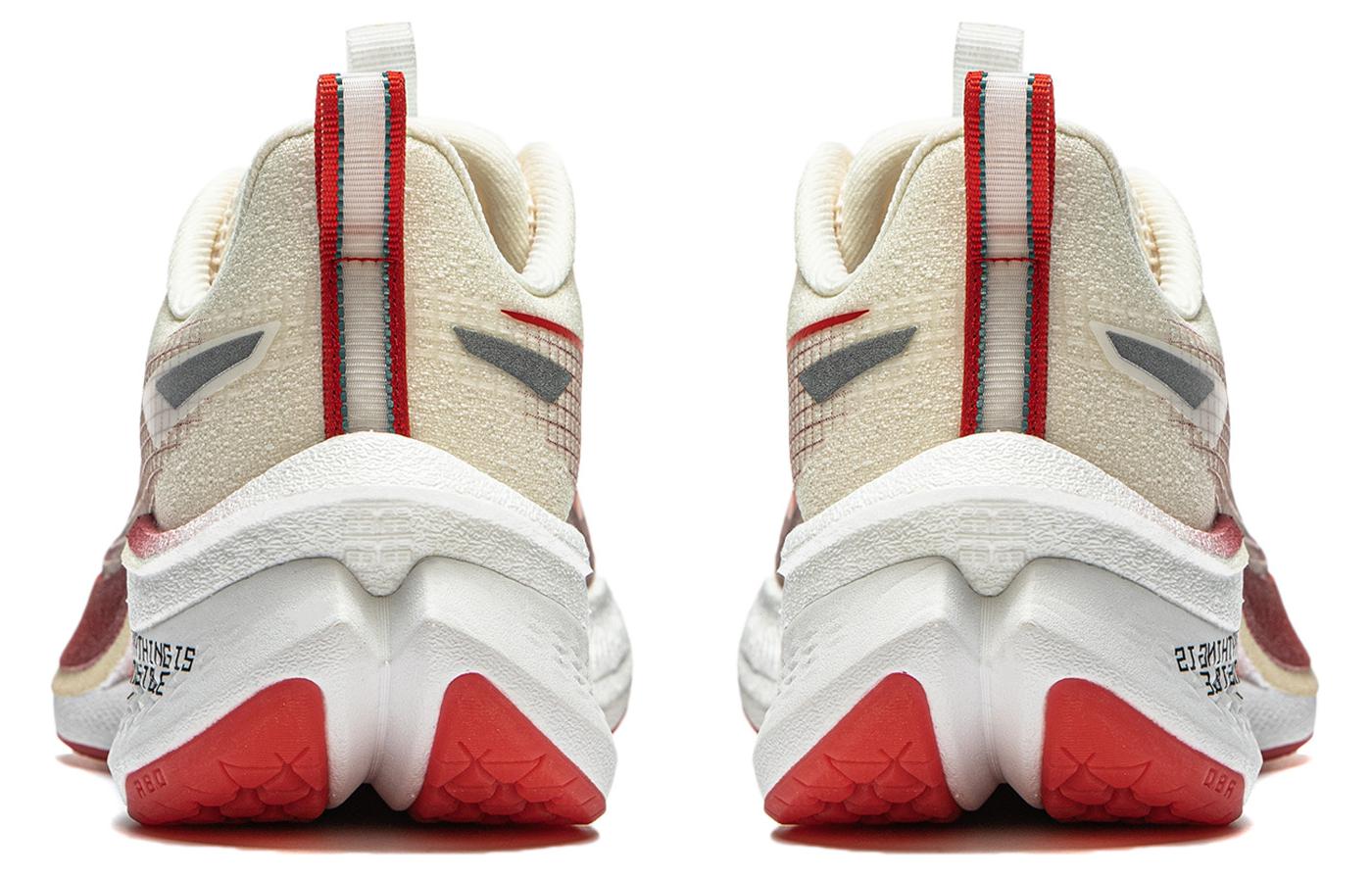 Details for LiNing李寧 赤兔7 Pro 高反彈 輕量減震 龍年限定 防滑耐磨 低筒 專業競速跑步鞋 女款 米白色