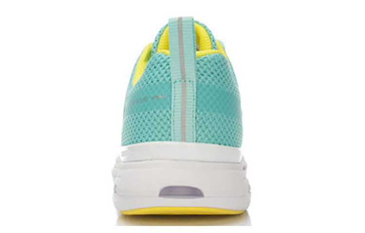 Shop LiNing李寧 舒適透氣 經典悠閒慢跑鞋 女款 淺藍