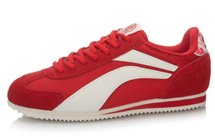 Lookbook (W) 李寧クラシック ロー "爽快レッド" (Rīningu Kurashikku Rō "Sōkai Reddo") ALCL012-5