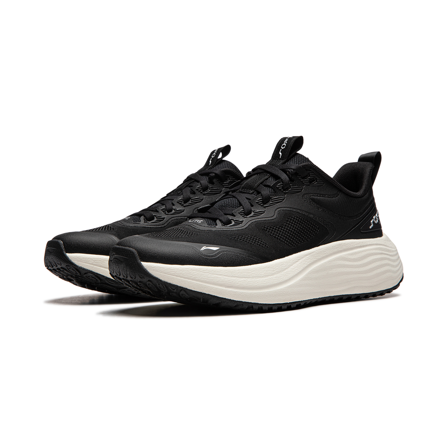 Lookbook (W) Li-Ning Classic Low 'Hitam Sederhana' AGLU038-1
