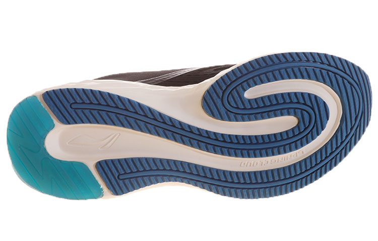 Shop (Women) Li-Ning Cloud 5 Shield 'Black White' AGLR274-3