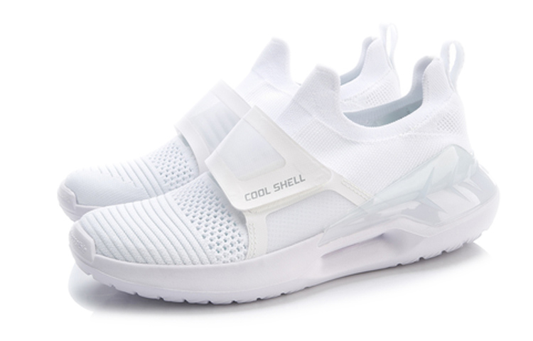 Lookbook (W) Li-Ning Comet 2 No Boundry ''Wit'' AGLP028-4