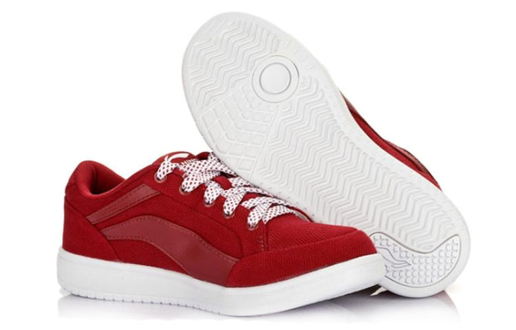 Shop (W) Li-Ning Comfort Low 'Merah' Sneakers ALCG116-3