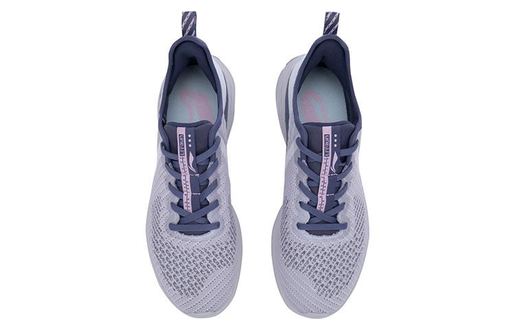 Shop LiNing李寧 瘋狂奔跑 減震跑步鞋 女款 白灰色