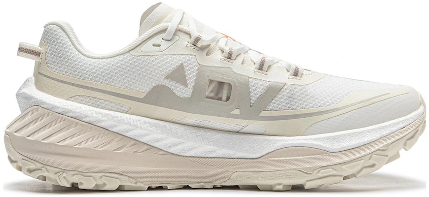 (W) Li-Ning Dilu 'Putih Krim' ARNT004-2 Lookbook (W) Li-Ning Dilu 'Putih Krim' ARNT004-2