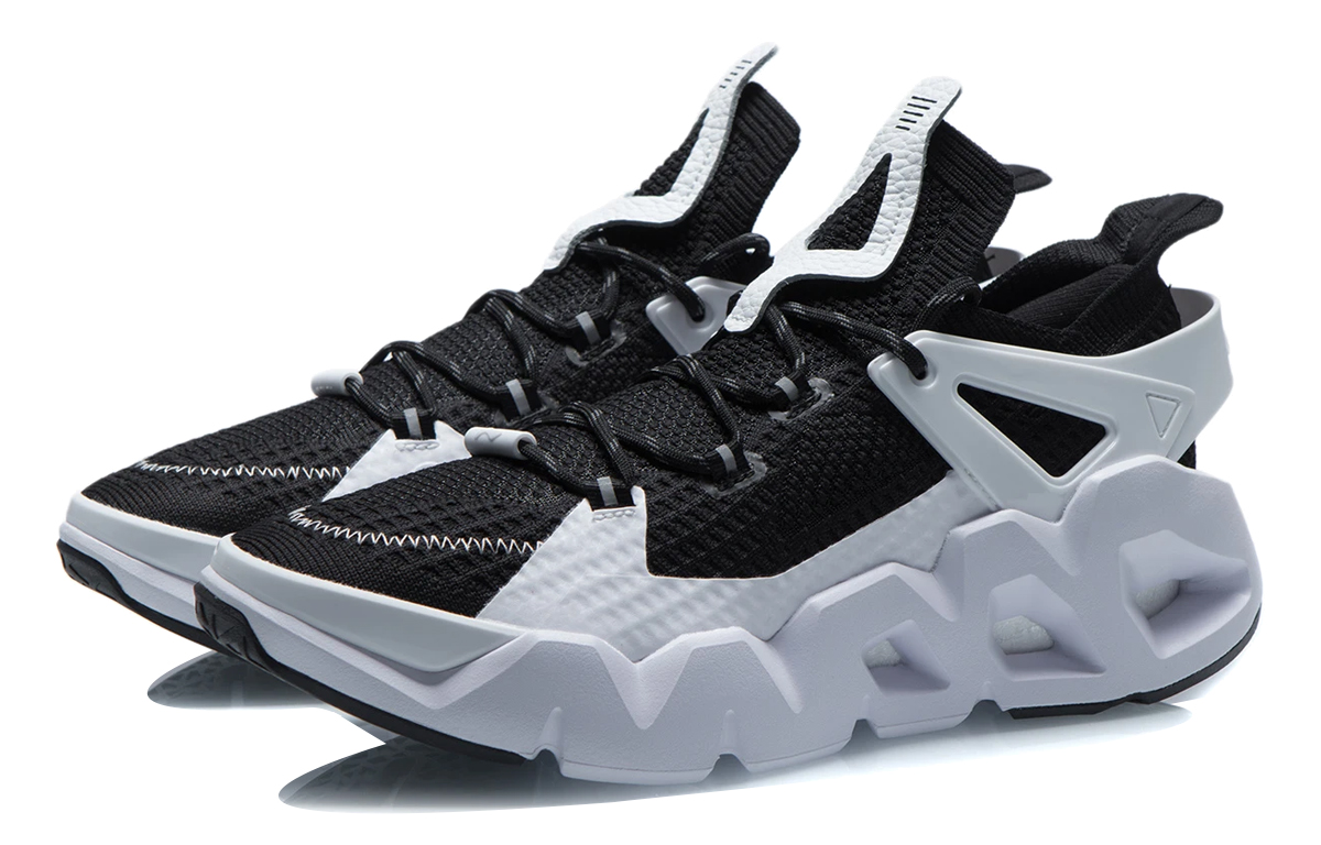 Lookbook (W) Li-Ning Essence 2.3 Delta 'Negro Blanco' AGBR046-1