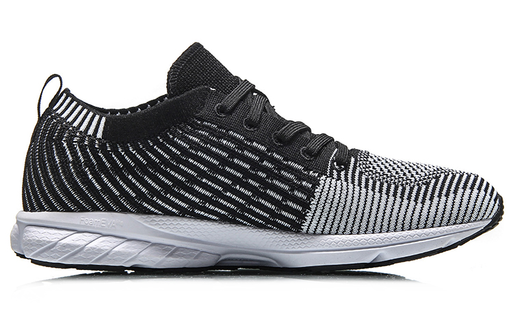Order (W) 리닝 플래시 니트 '블랙 화이트' (Li-Ning Peullaesi Niteu 'Beullaek Hwaiteu') ARBN038-5