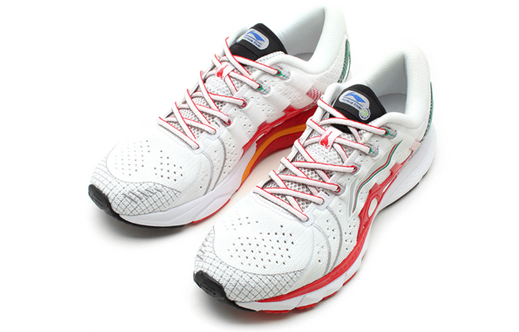 Lookbook (W) Li-Ning Furious Rider 4 'Blanco Rojo' ARZN006-2