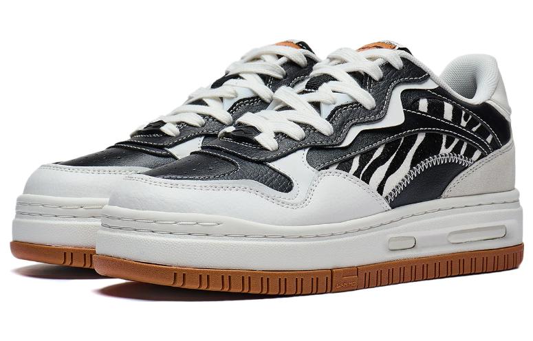 Lookbook (W) Li-Ning Future C1 'Blanco Negro Goma' AGCT244-4