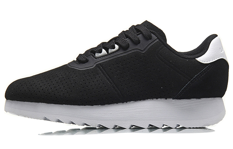 Buy LiNing李寧 輕量透氣跑步鞋 女款 黑