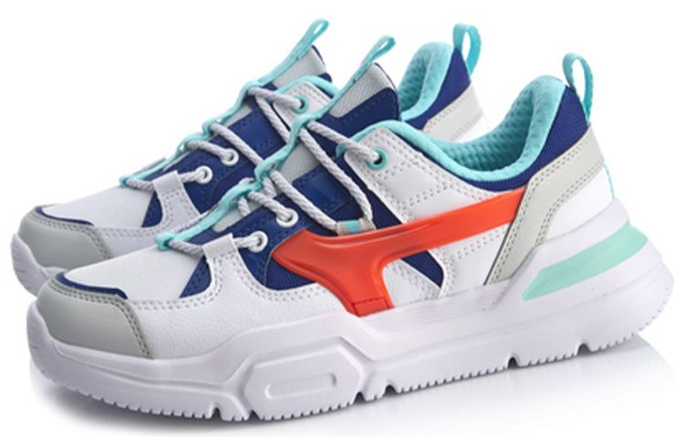 Lookbook (W) Li-Ning Mark Lite ''Weiß Blau Rot'' AGCQ054-1