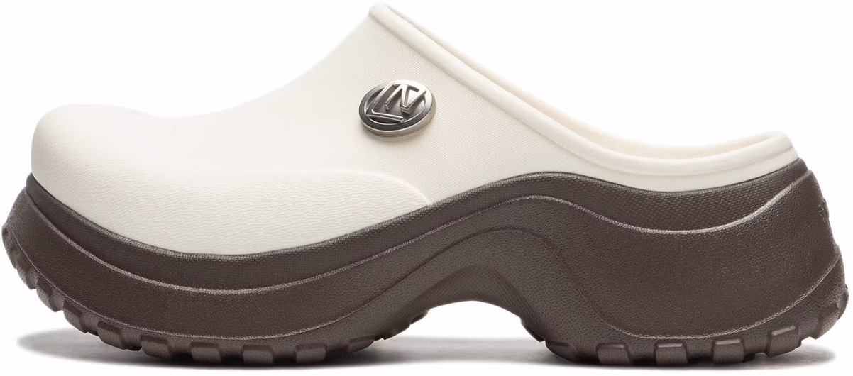 women-li-ning-project-creamy-white-agau-010-1