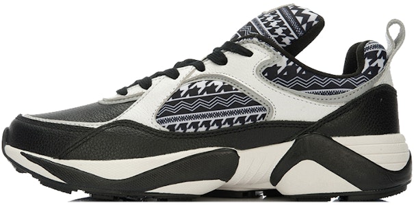 (W) Sepatu Lari Li-Ning 'Beige Hitam' ALAK118-1 Buy (W) Sepatu Lari Li-Ning 'Beige Hitam' ALAK118-1