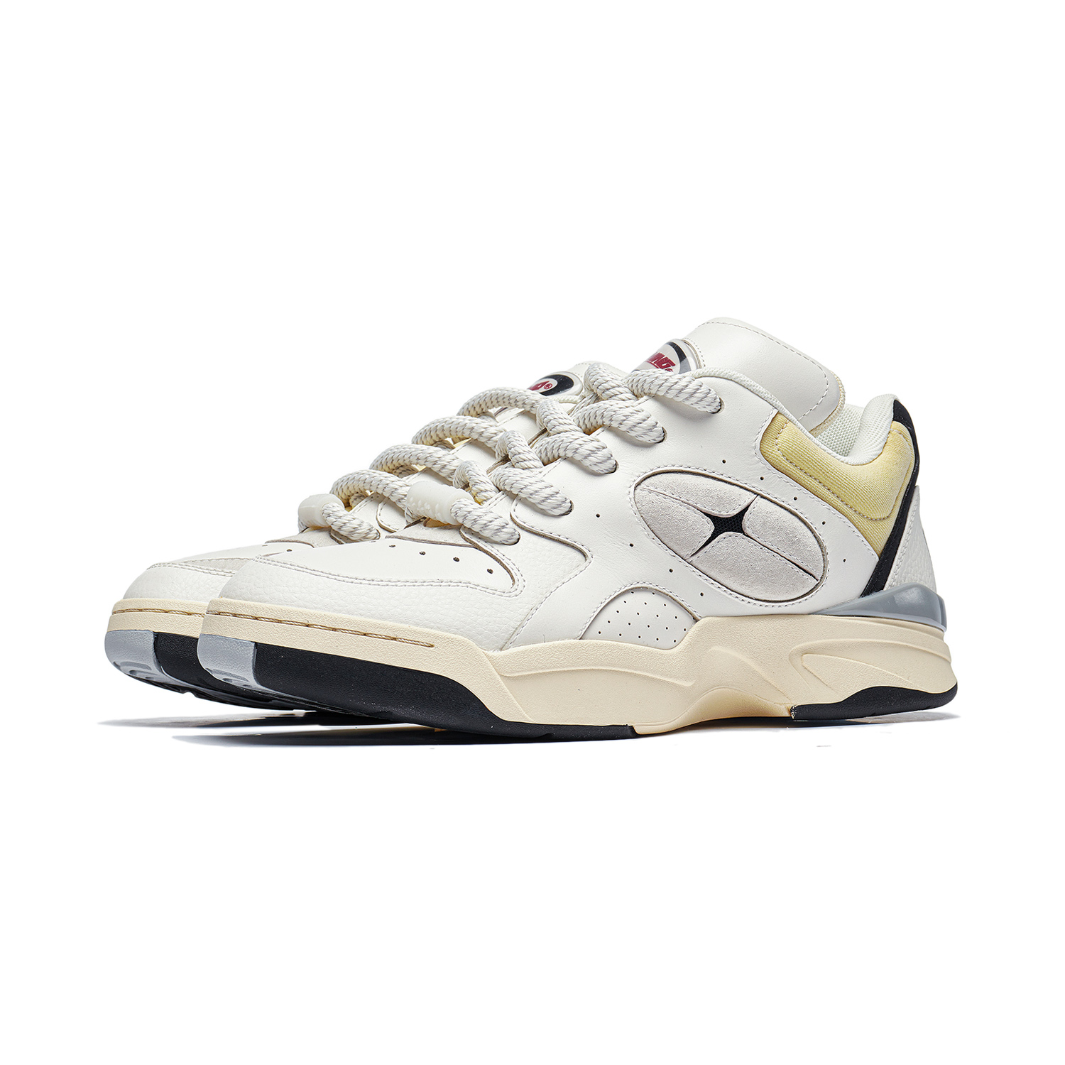 Lookbook (W) Li-Ning Shooting Star 'Blanco Crema' AZGT085-1