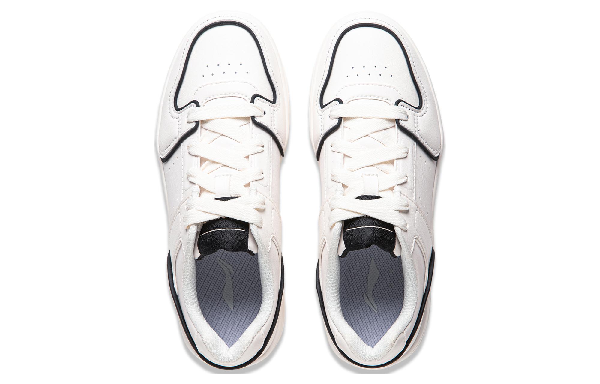 Shop (W) Kasut Li-Ning 'Milk Cheese' AGCU104-1