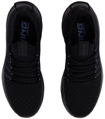 李宁 Soft 一體織 減震 低幫 跑步鞋 女款 標準黑 Lookbook 李宁 Soft 一體織 減震 低幫 跑步鞋 女款 標準黑