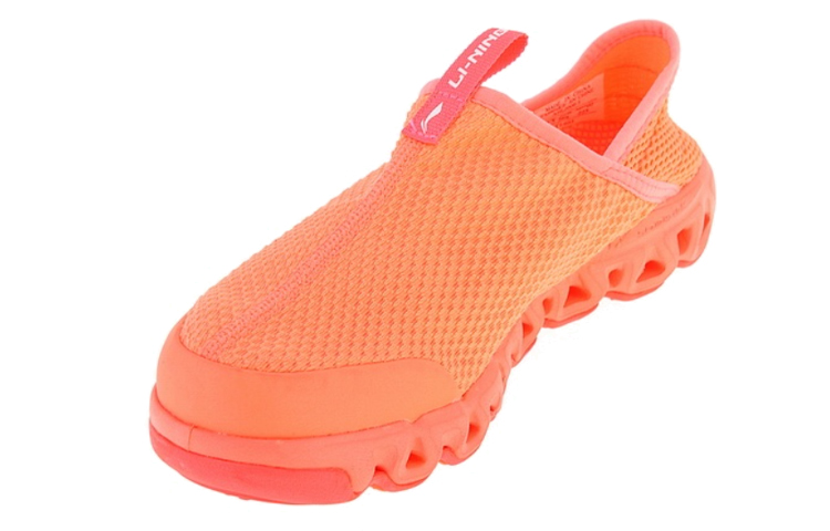 Lookbook (W) Li-Ning Trail ''Atmungsaktiv Orange'' AHLJ006-1