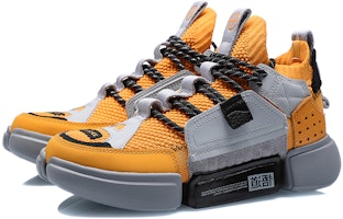 李宁 悟道2 ACE 女款減震防滑耐磨中幫復古籃球鞋 黃黑 Lookbook 李宁 悟道2 ACE 女款減震防滑耐磨中幫復古籃球鞋 黃黑