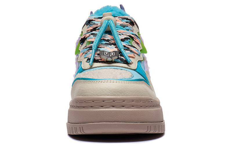 Lookbook (W) Kasut Sukan Rendah Li-Ning x Disney FUTURE C1 Retro 'Beige Multi'. AGCT244-3