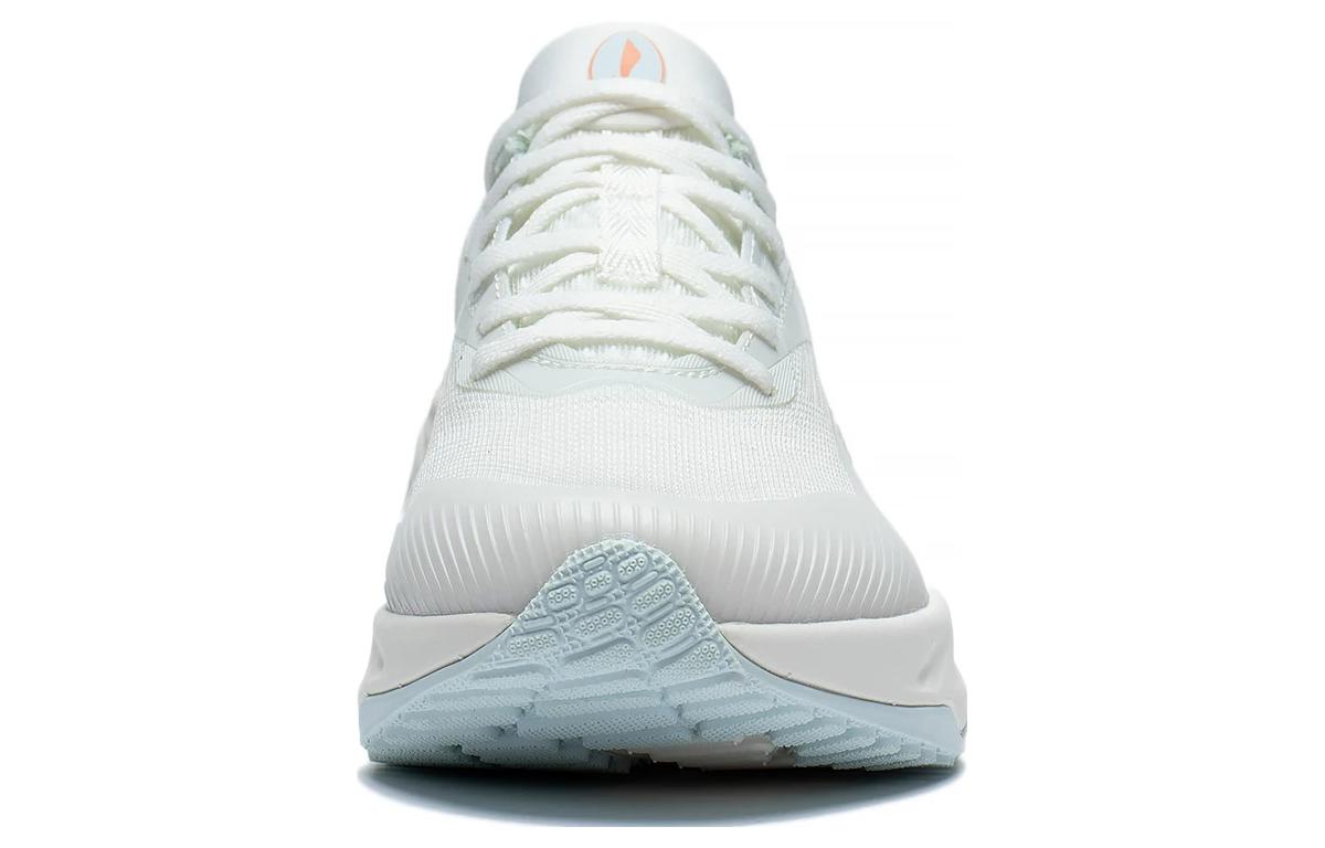 Shop LiNing李寧 悅動2.0 減震耐磨反彈 低筒 跑步鞋 女款 白藍