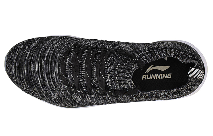 Lookbook 李宁 云减震 一體織跑步鞋 女款 黑灰