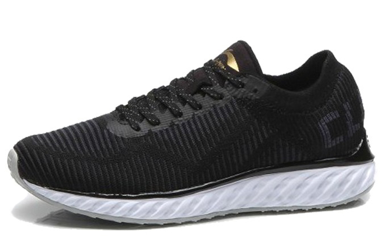 Lookbook (W) Li-Ning Yuns 4 'Hitam Abu Reflektif' ARHM034-1